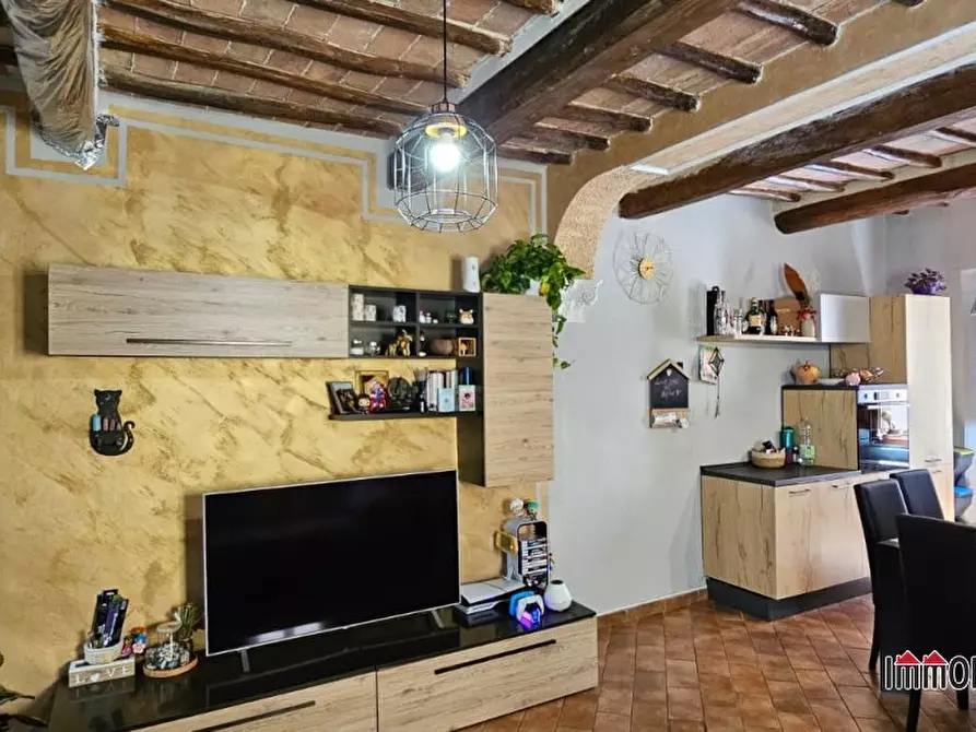 Immagine 3 di Appartamento in vendita  a Colle Di Val D'elsa