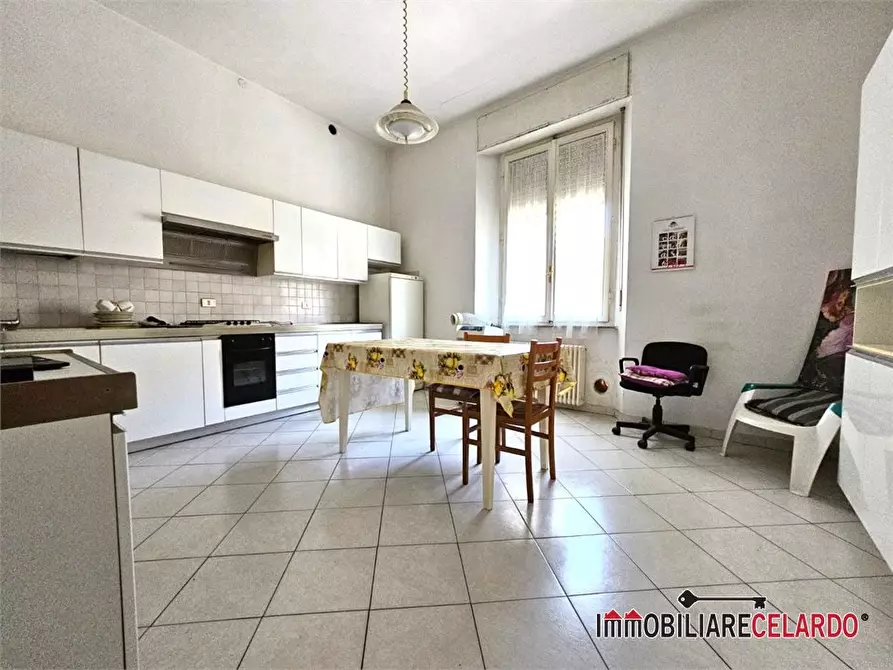 Immagine 4 di Appartamento in vendita  a Colle Di Val D'elsa