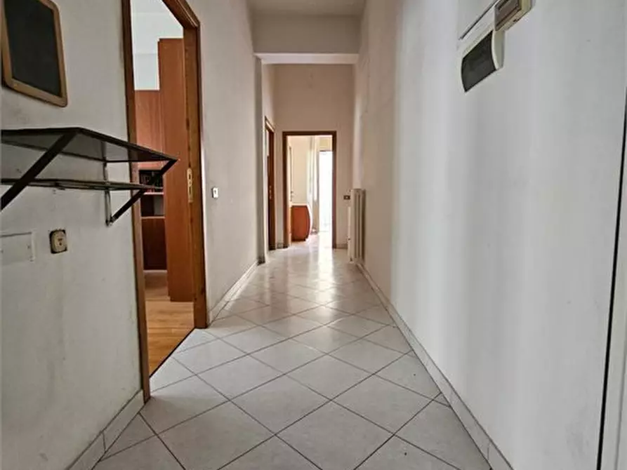 Immagine 5 di Appartamento in vendita  a Colle Di Val D'elsa