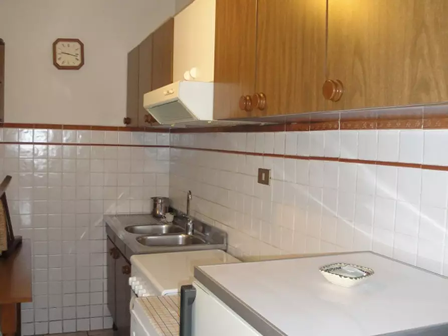 Immagine 3 di Appartamento in vendita  a San Gimignano