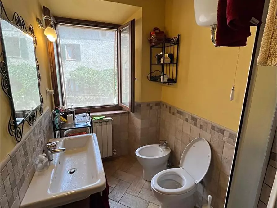 Immagine 8 di Appartamento in vendita  11 a Castiglione D'orcia