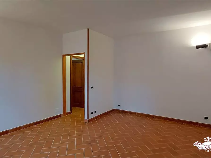 Immagine 3 di Appartamento in vendita  a San Gimignano