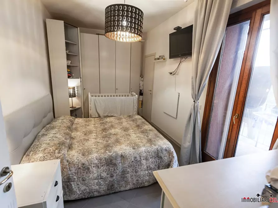 Immagine 7 di Appartamento in vendita  a Poggibonsi