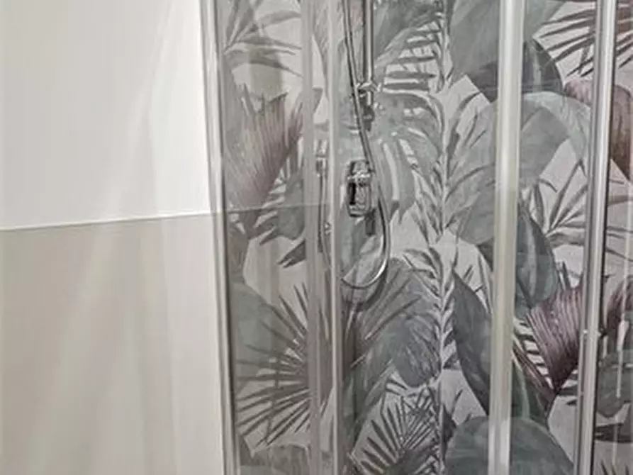 Immagine 10 di Appartamento in vendita  a Casole D'elsa