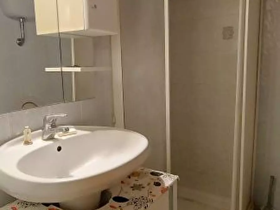 Immagine 6 di Appartamento in vendita  a San Gimignano