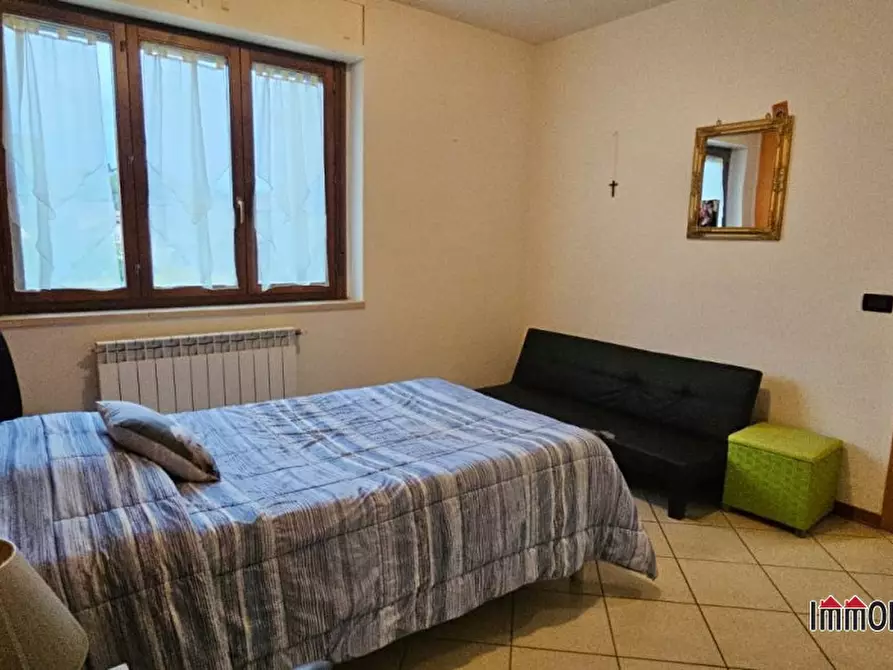 Immagine 10 di Appartamento in vendita  a Colle Di Val D'elsa