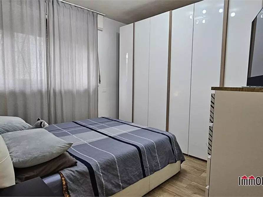 Immagine 9 di Appartamento in vendita  a Colle Di Val D'elsa