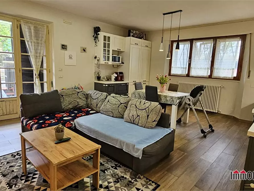 Immagine 2 di Appartamento in vendita  a Colle Di Val D'elsa