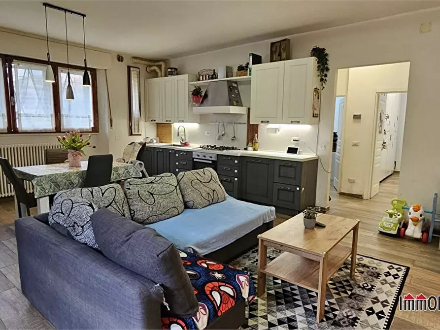 Immagine 3 di Appartamento in vendita  a Colle Di Val D'elsa