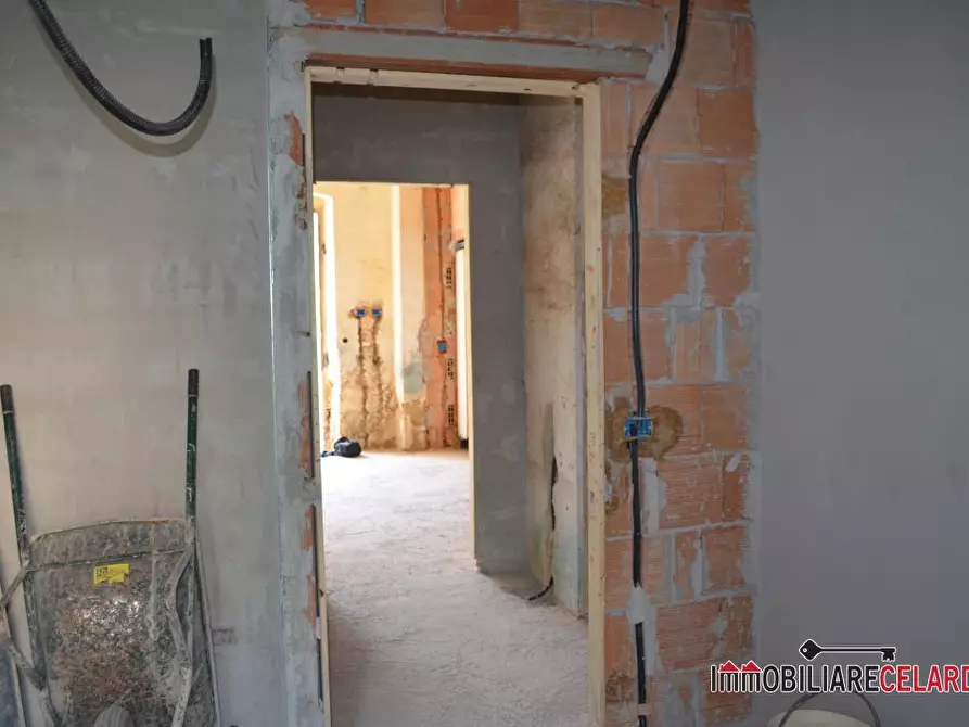 Immagine 8 di Appartamento in vendita  a Poggibonsi