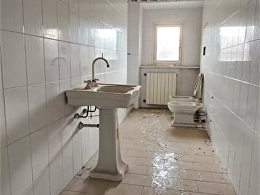 Immagine 8 di Appartamento in vendita  a Colle Di Val D'elsa