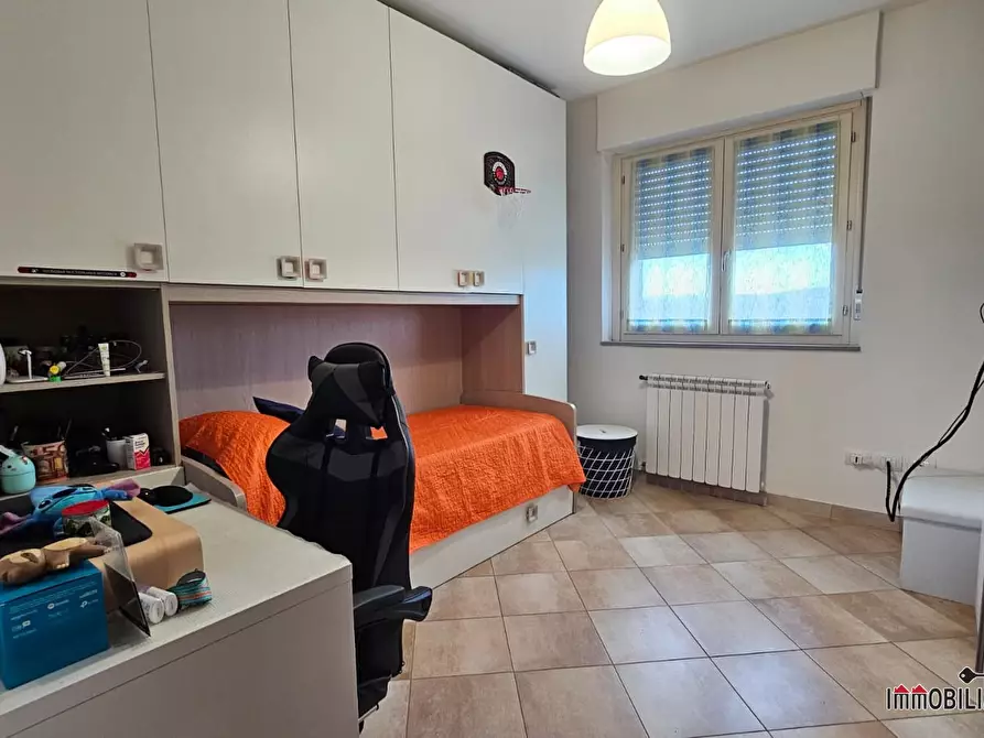 Immagine 6 di Appartamento in vendita  a Colle Di Val D'elsa