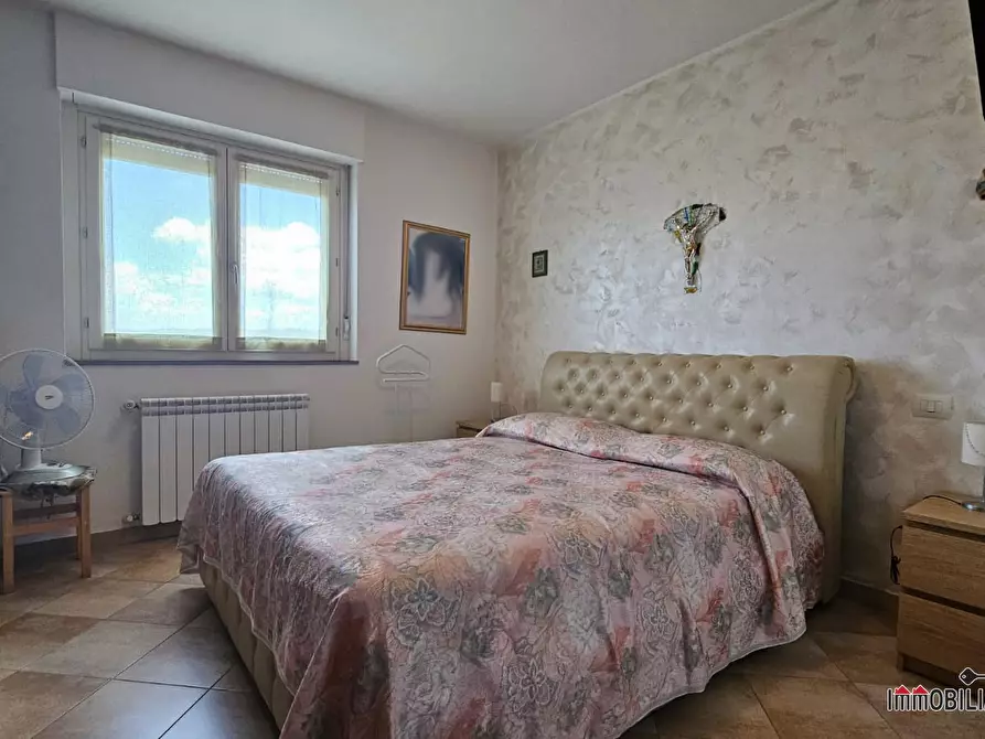 Immagine 4 di Appartamento in vendita  a Colle Di Val D'elsa