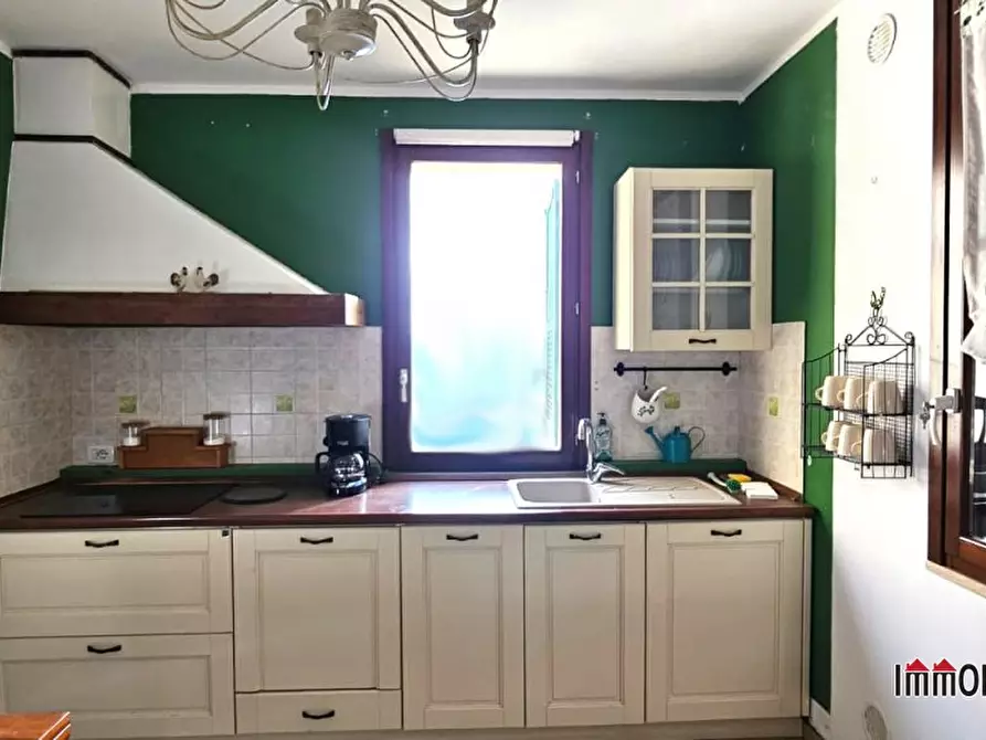 Immagine 4 di Appartamento in vendita  a Casole D'elsa