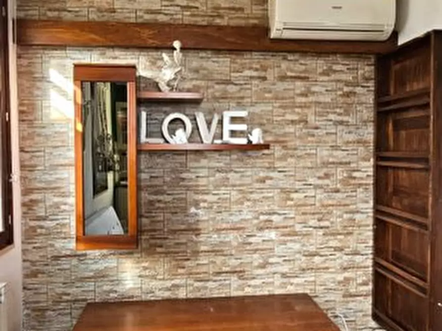 Immagine 3 di Appartamento in vendita  a Casole D'elsa