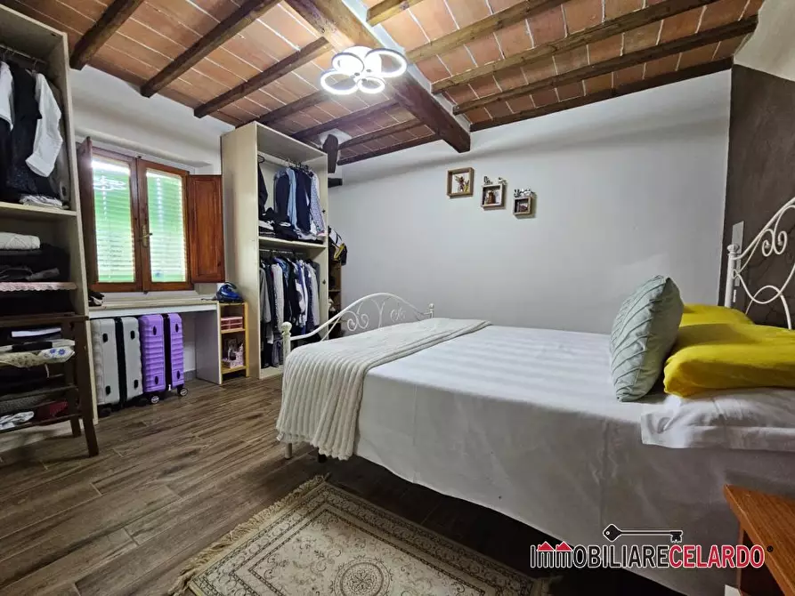 Immagine 9 di Appartamento in vendita  a Colle Di Val D'elsa