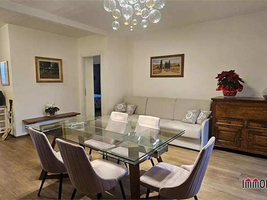 Immagine 2 di Appartamento in vendita  a Colle Di Val D'elsa