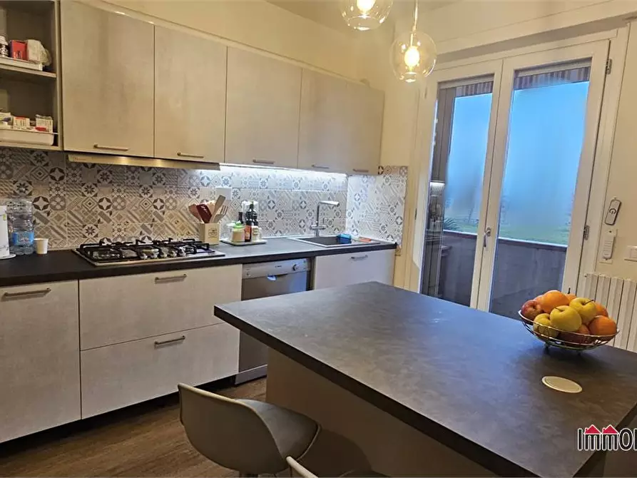 Immagine 9 di Appartamento in vendita  a Colle Di Val D'elsa