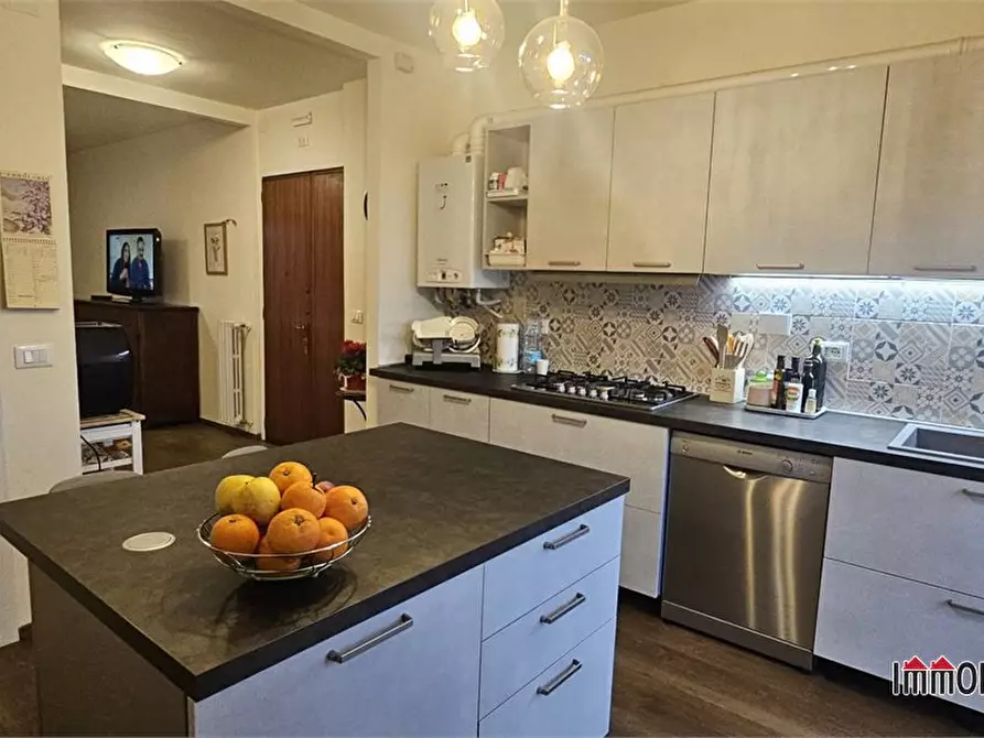 Immagine 10 di Appartamento in vendita  a Colle Di Val D'elsa