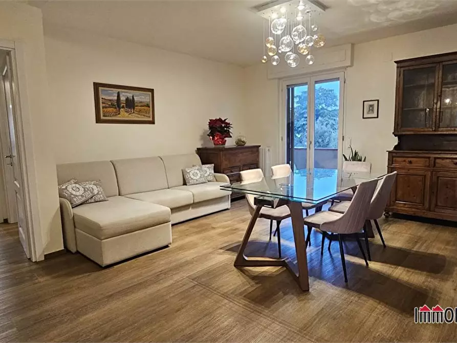 Immagine 5 di Appartamento in vendita  a Colle Di Val D'elsa