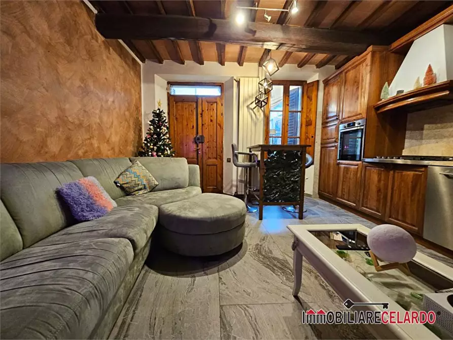 Immagine 4 di Appartamento in vendita  a Poggibonsi