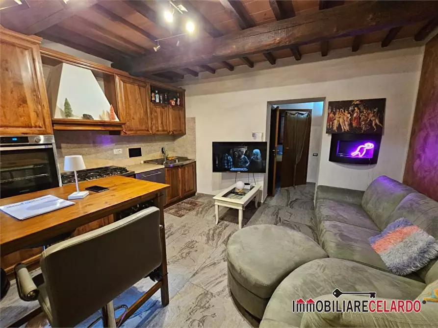 Immagine 9 di Appartamento in vendita  a Poggibonsi