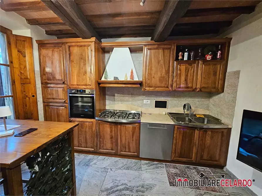 Immagine 6 di Appartamento in vendita  a Poggibonsi