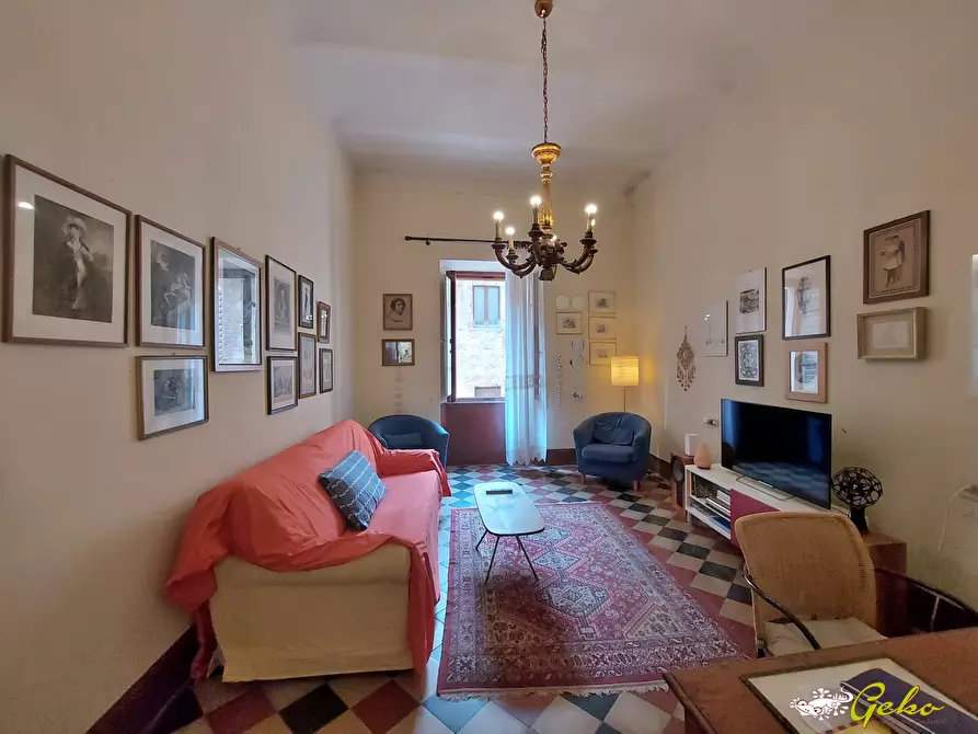 Immagine 2 di Appartamento in vendita  a San Gimignano