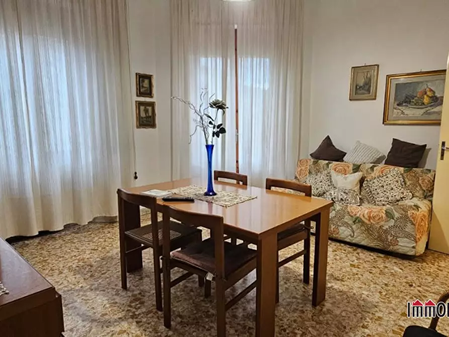 Immagine 4 di Appartamento in vendita  a Colle Di Val D'elsa