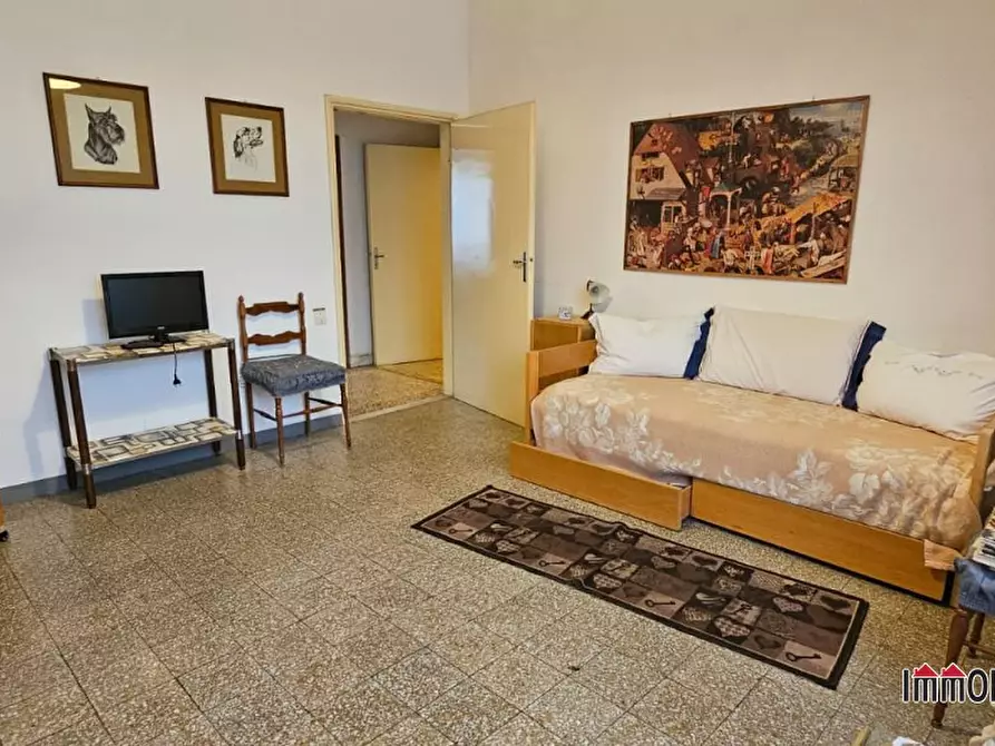 Immagine 10 di Appartamento in vendita  a Colle Di Val D'elsa