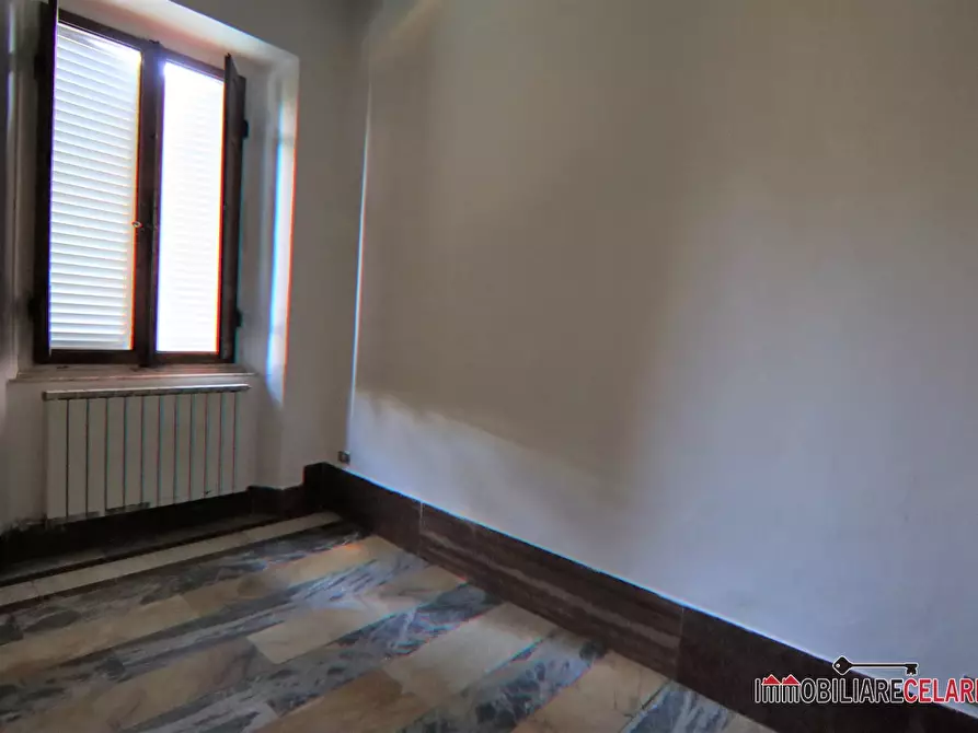 Immagine 8 di Appartamento in vendita  a Colle Di Val D'elsa