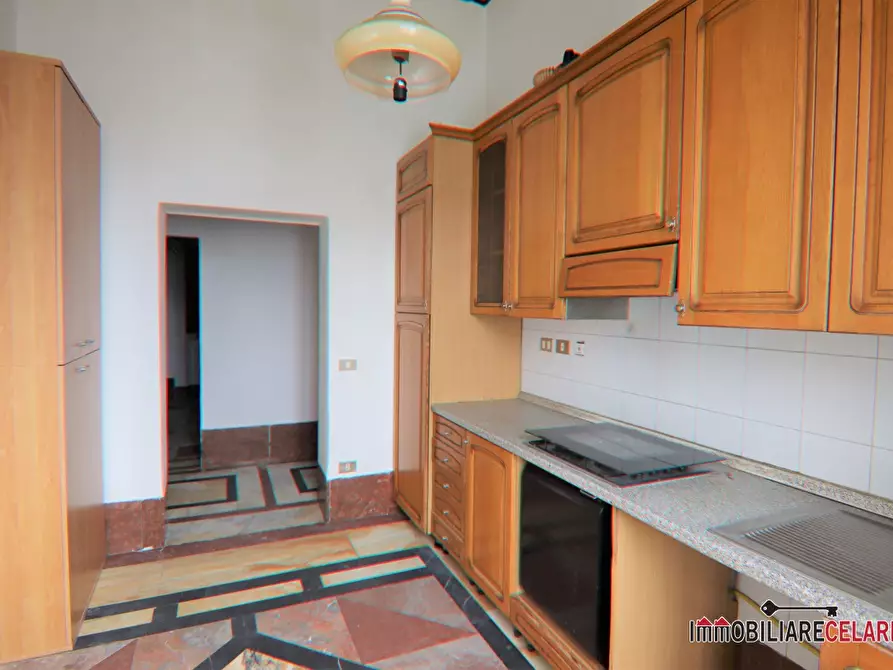 Immagine 2 di Appartamento in vendita  a Colle Di Val D'elsa