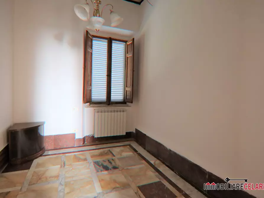 Immagine 5 di Appartamento in vendita  a Colle Di Val D'elsa