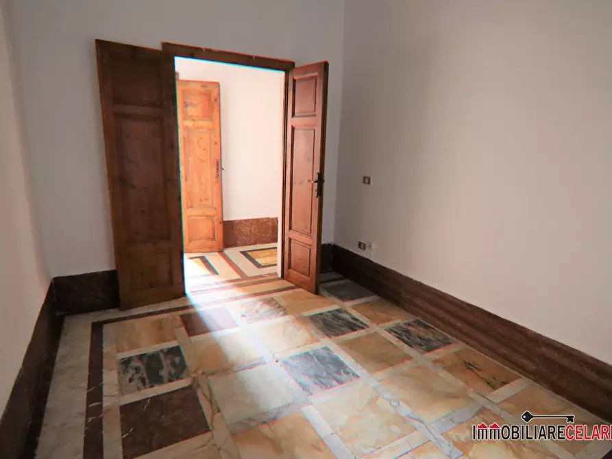 Immagine 3 di Appartamento in vendita  a Colle Di Val D'elsa