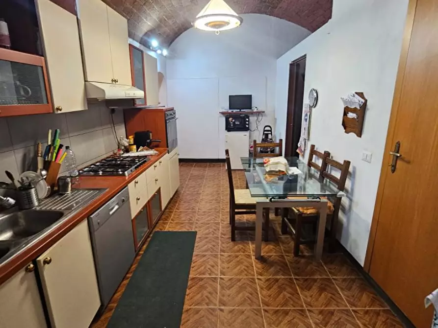 Immagine 2 di Appartamento in vendita  a Siena