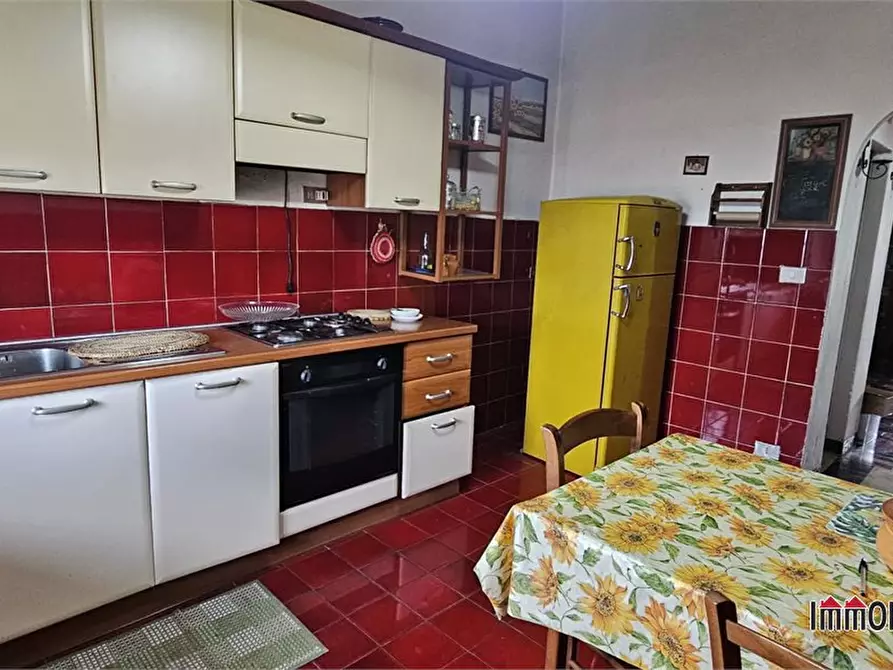 Immagine 8 di Appartamento in vendita  a Colle Di Val D'elsa