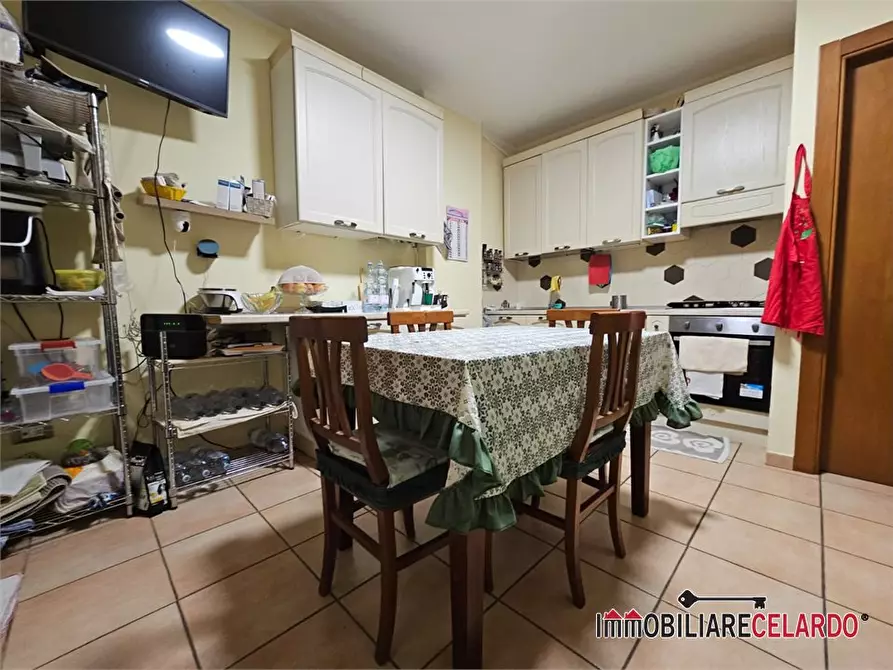 Immagine 6 di Appartamento in vendita  a Colle Di Val D'elsa