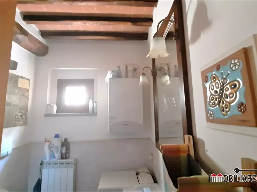 Immagine 10 di Appartamento in vendita  a Radicondoli