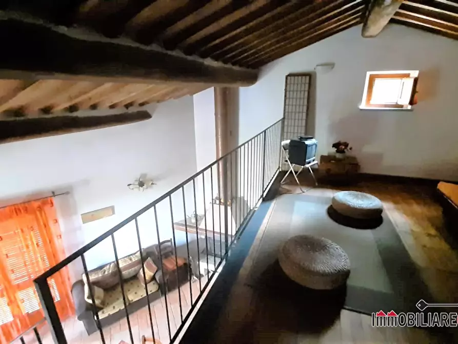 Immagine 9 di Appartamento in vendita  a Radicondoli