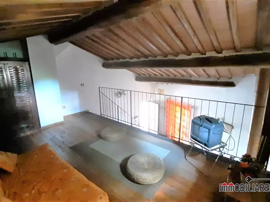 Immagine 8 di Appartamento in vendita  a Radicondoli