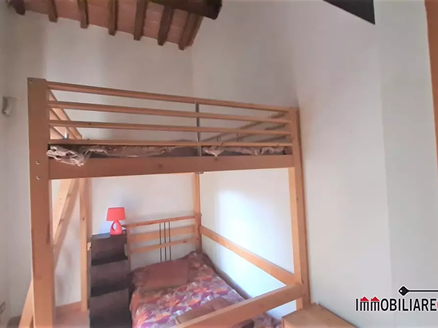 Immagine 5 di Appartamento in vendita  a Radicondoli