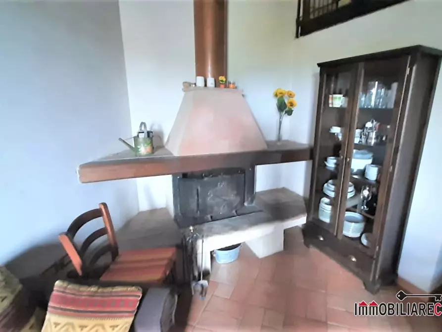 Immagine 2 di Appartamento in vendita  a Radicondoli