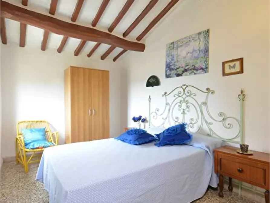 Immagine 6 di Appartamento in vendita  a San Gimignano