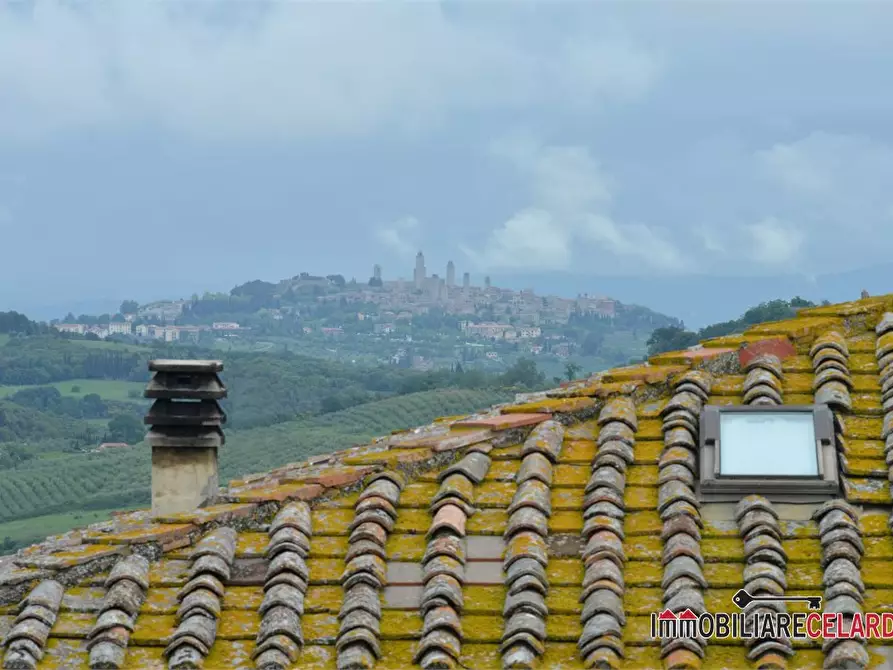 Immagine 9 di Appartamento in vendita  a San Gimignano