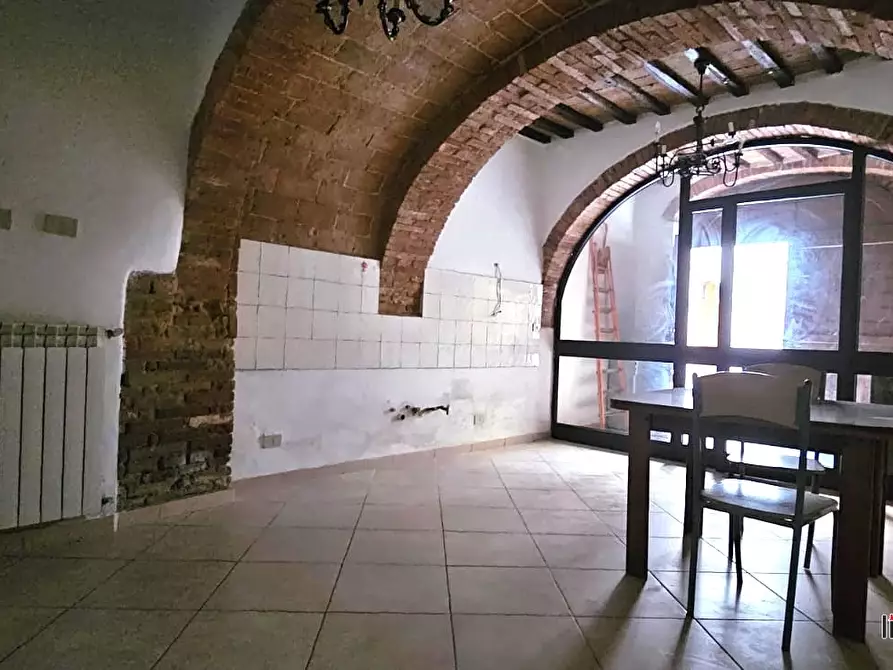 Immagine 3 di Appartamento in vendita  a Colle Di Val D'elsa