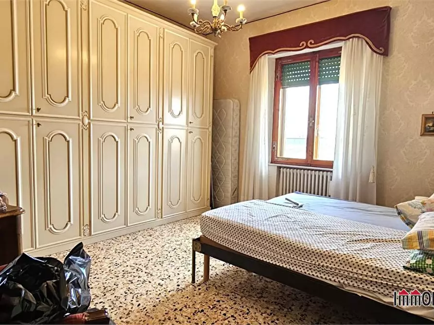 Immagine 8 di Appartamento in vendita  a Siena