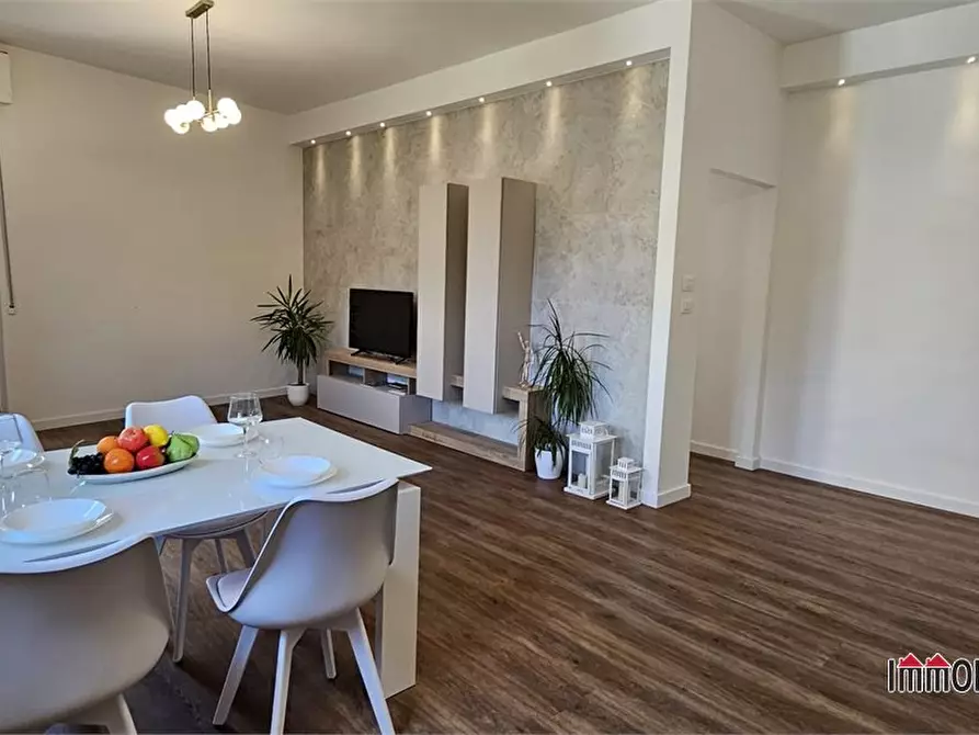 Immagine 7 di Appartamento in vendita  a Colle Di Val D'elsa