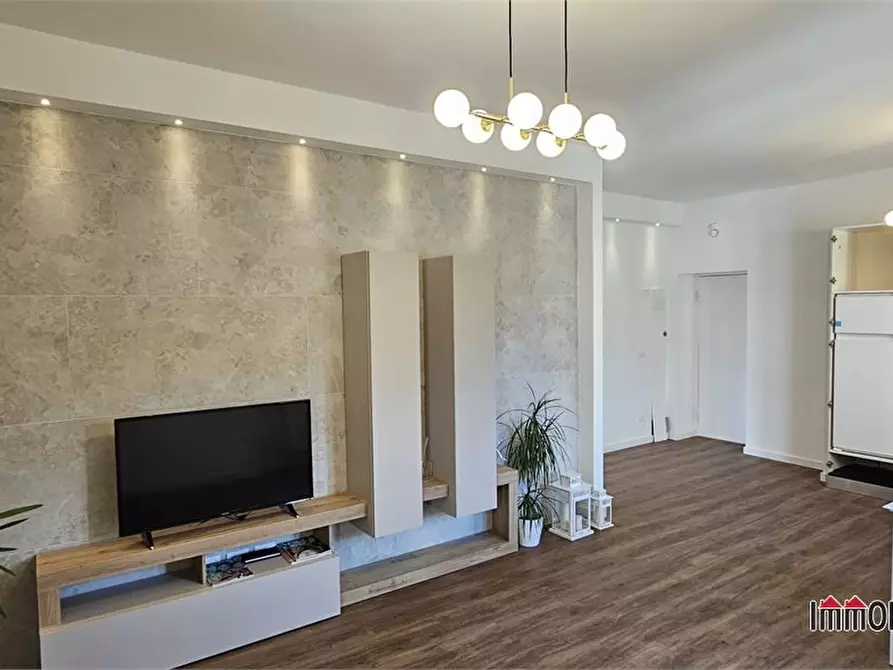 Immagine 6 di Appartamento in vendita  a Colle Di Val D'elsa