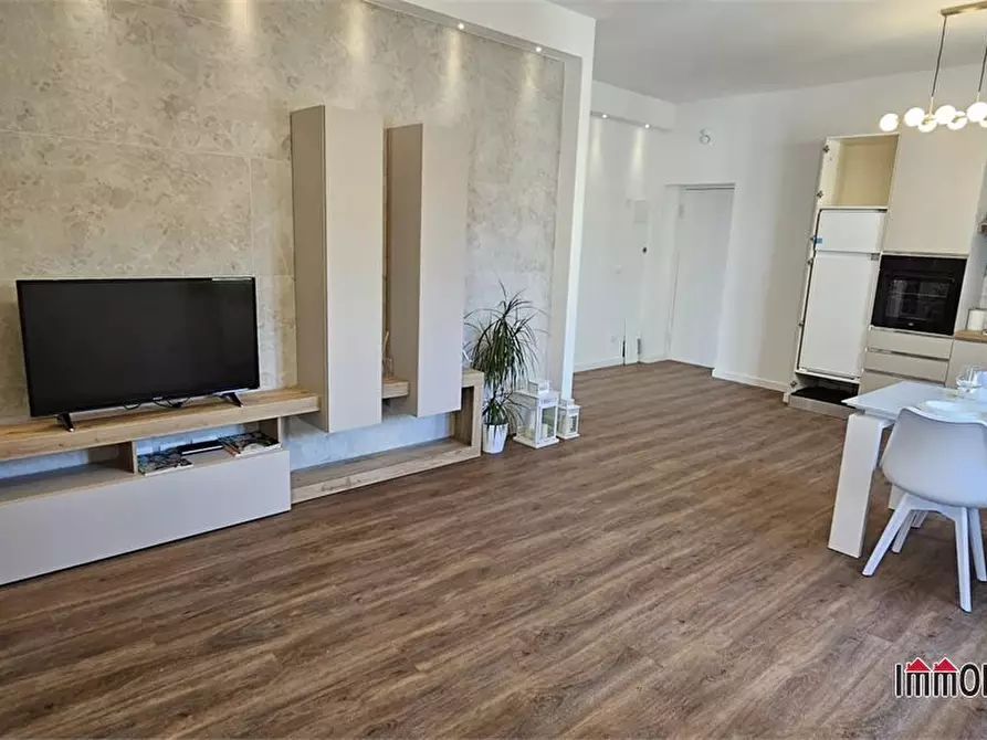 Immagine 3 di Appartamento in vendita  a Colle Di Val D'elsa