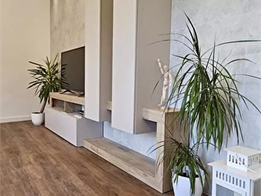 Immagine 4 di Appartamento in vendita  a Colle Di Val D'elsa